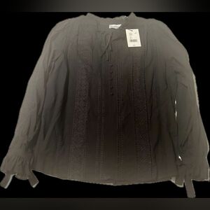 Elegant Black Women's Blouse With Ruffle Sleeves And Lace Pattern